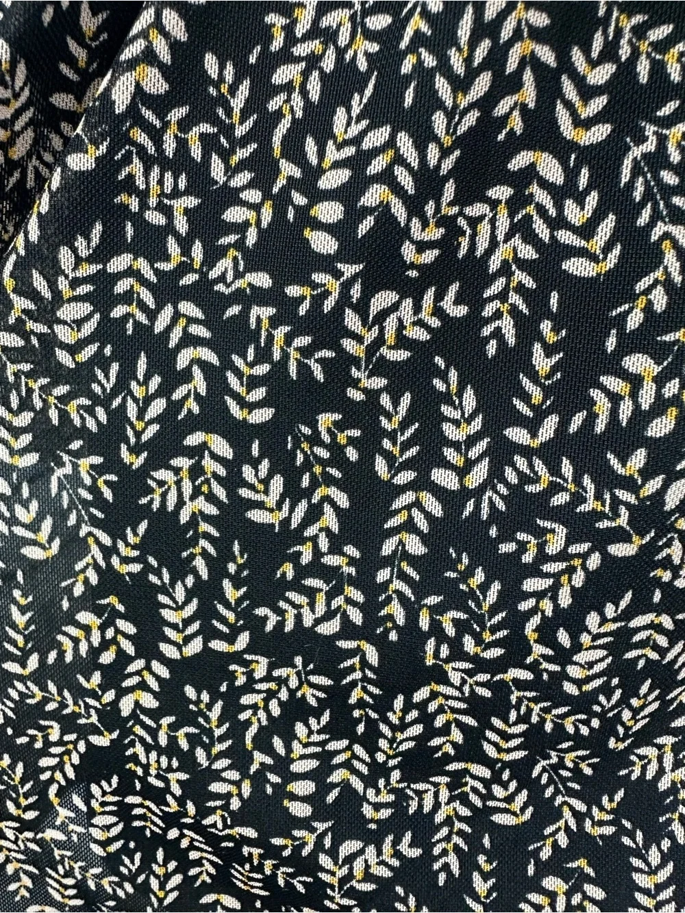 Evereve Womens Size Small S Black Floral Mesh Short Sleeve Top Tunic Boho